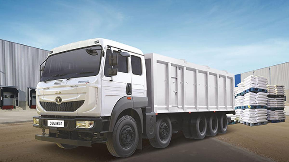 Tata Signa 4830.T